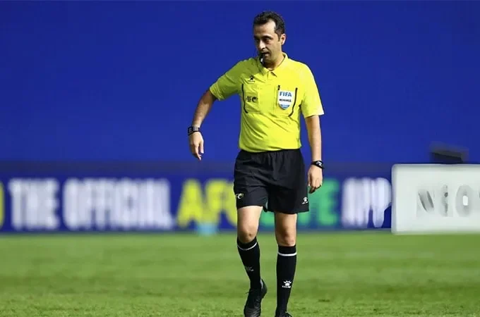 lo-danh-tinh-trong-tai-bat-tran-u22-thai-lan-vs-u22-viet-nam-tai-sea-games-33-1-min_11zon